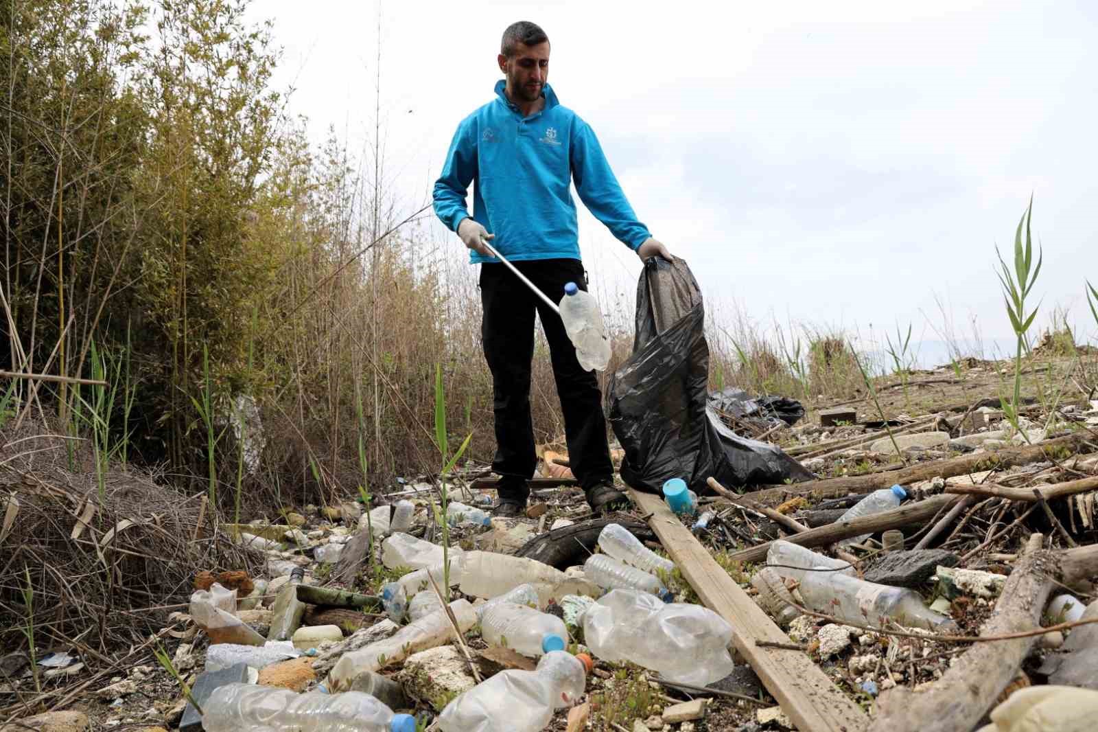 Mavi Takım’dan sahilde temizlik: 50 torba atık toplandı
