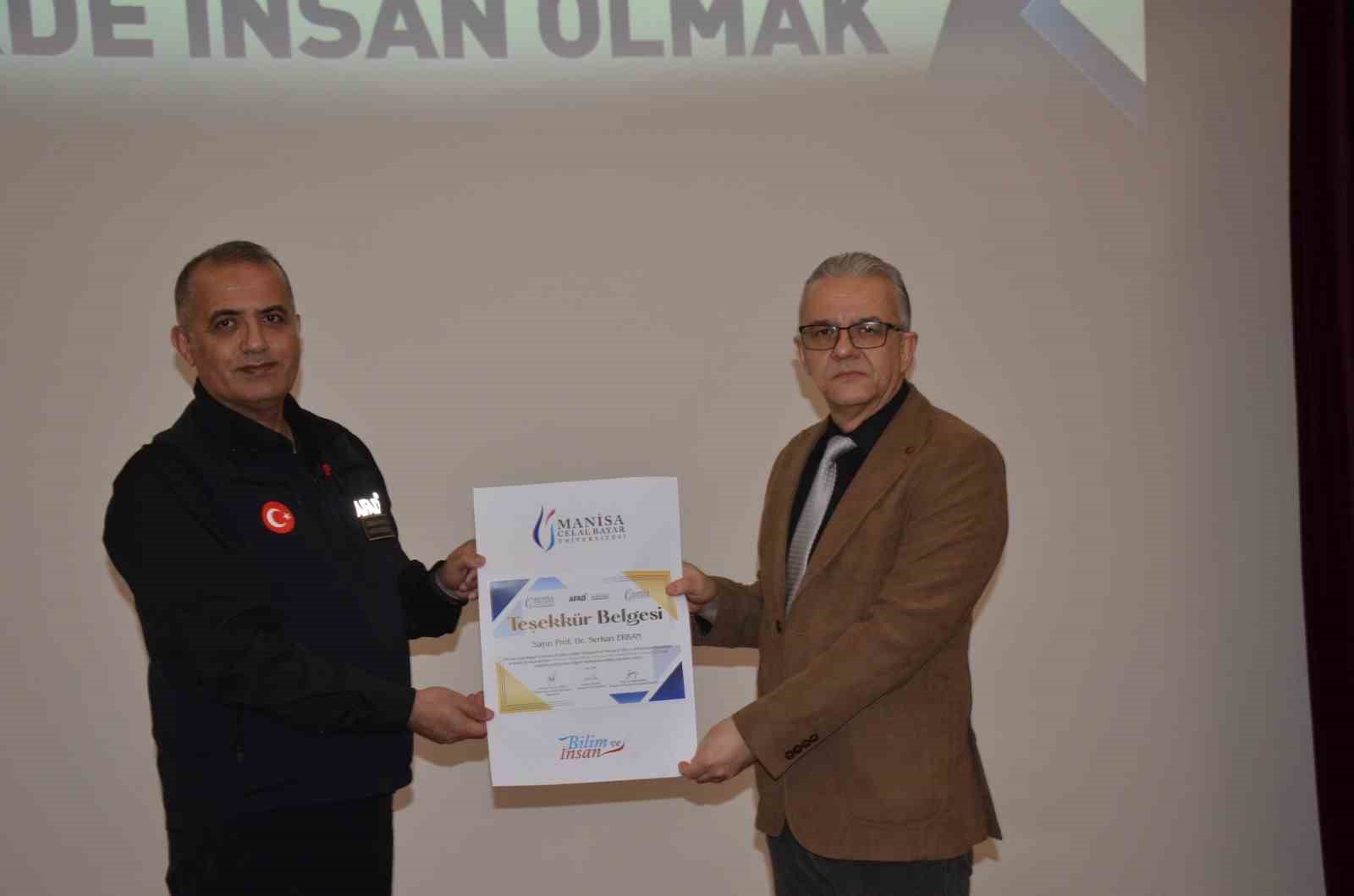 MCBÜ’de ’Afetlerde insan olmak’ sempozyumu
