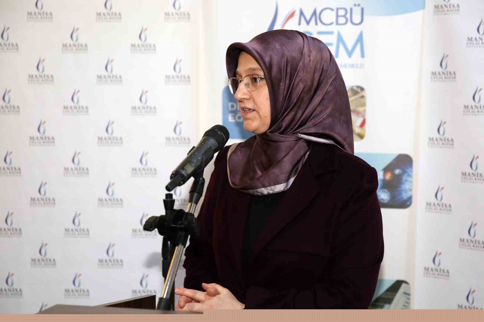 MCBÜSEM’de yeni bilgisayar laboratuvarı hizmete açıldı
