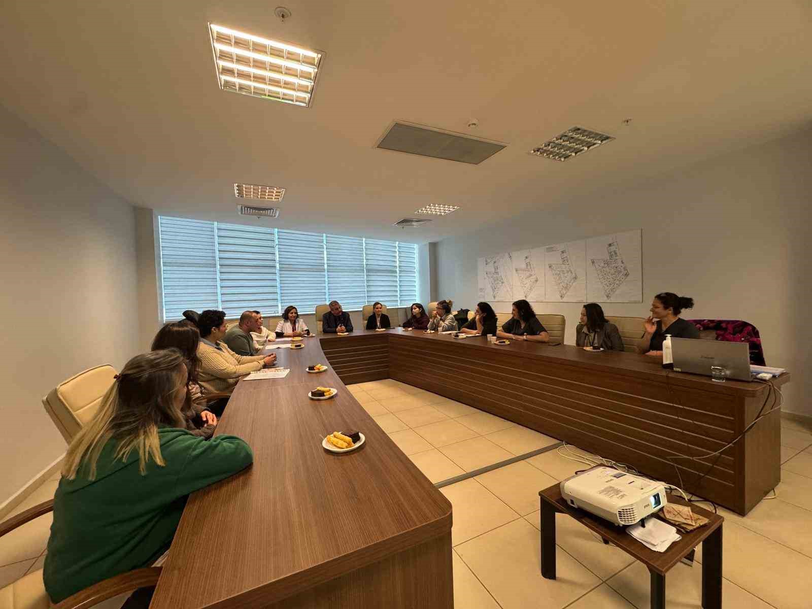 MEAH’ta "Yoğun bakım hemşireliği" eğitim maratonu başladı
