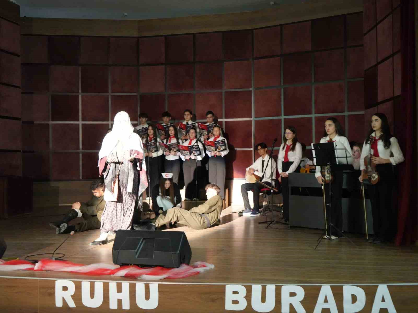 Mehmet Akif Ersoy, İstiklal Marşı’nın Ankara dışında ilk kez yayımlandığı Kastamonu’da saygıyla anıldı
