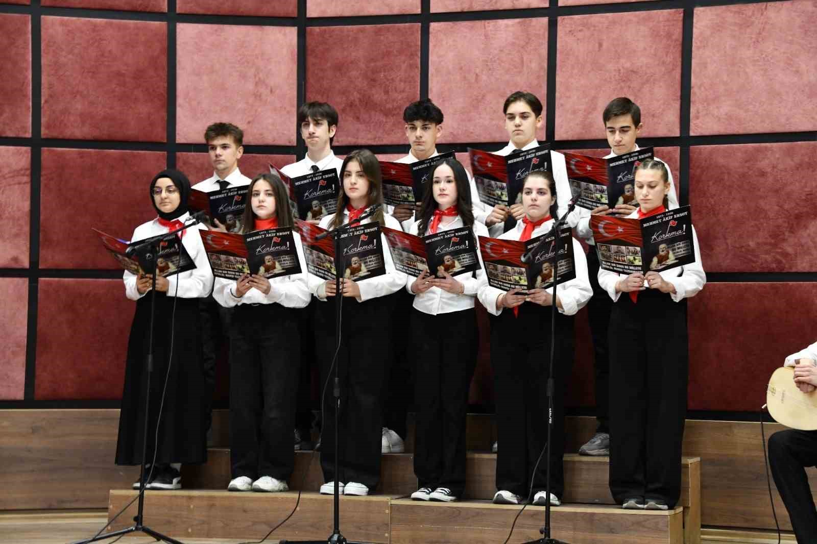 Mehmet Akif Ersoy, İstiklal Marşı’nın Ankara dışında ilk kez yayımlandığı Kastamonu’da saygıyla anıldı
