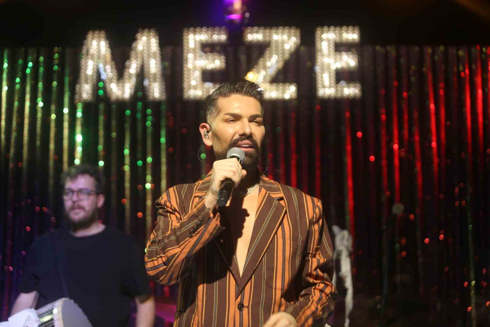 Mehmet Çevik’ten samimi itiraflar: "Sahne aşkım hiç bitmedi"
