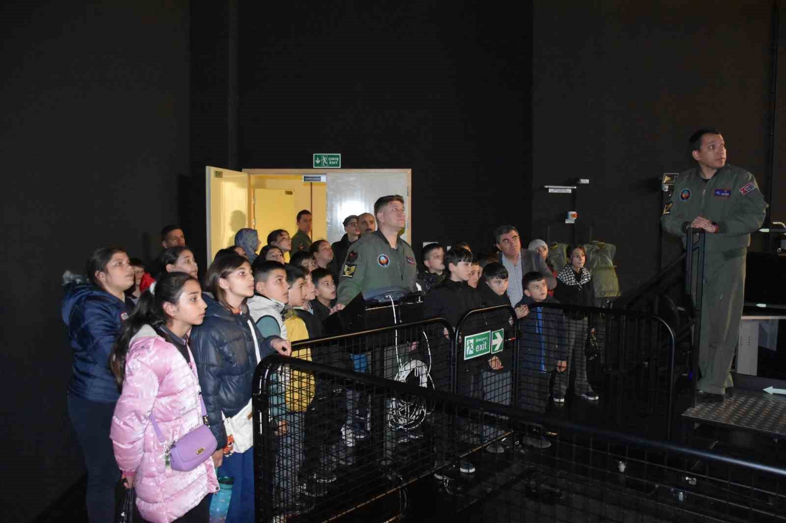 "Mehmetçikle Bir Gün Projesi" Balıkesir’de gerçekleştirildi
