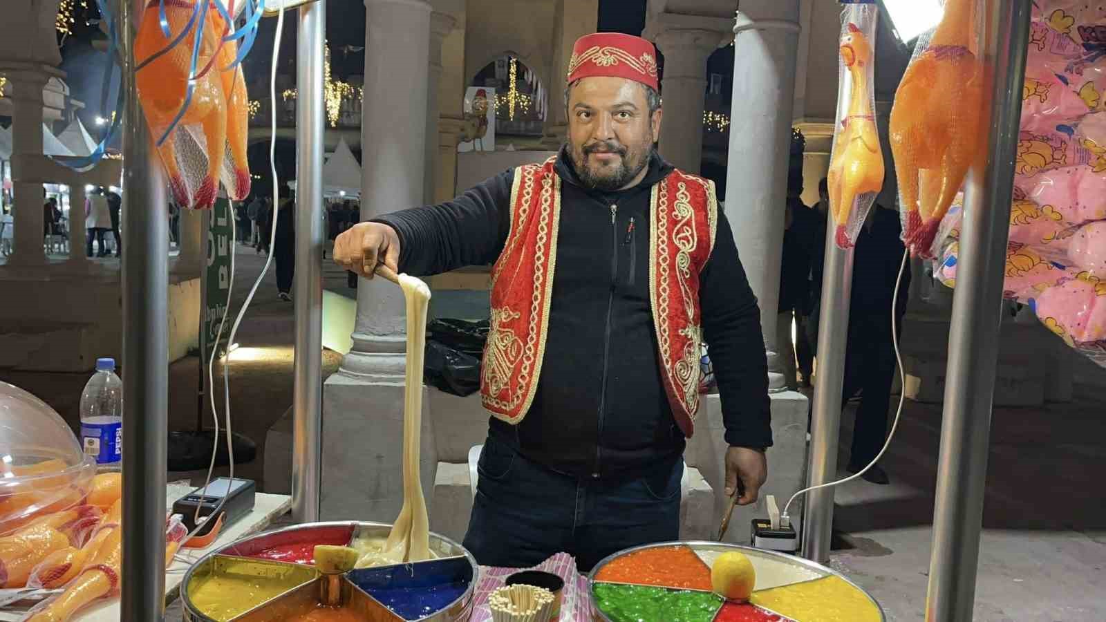 "Mehterin nefesi, Ramazan’ın sesi" Osmaniye’de sokakları şenlendirdi
