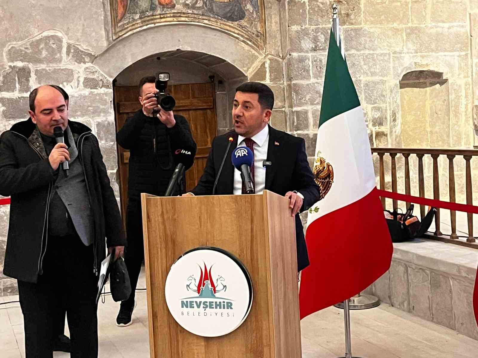 "Meksika Kültürel Çeşitlilik" sergisi Nevşehir’de açıldı
