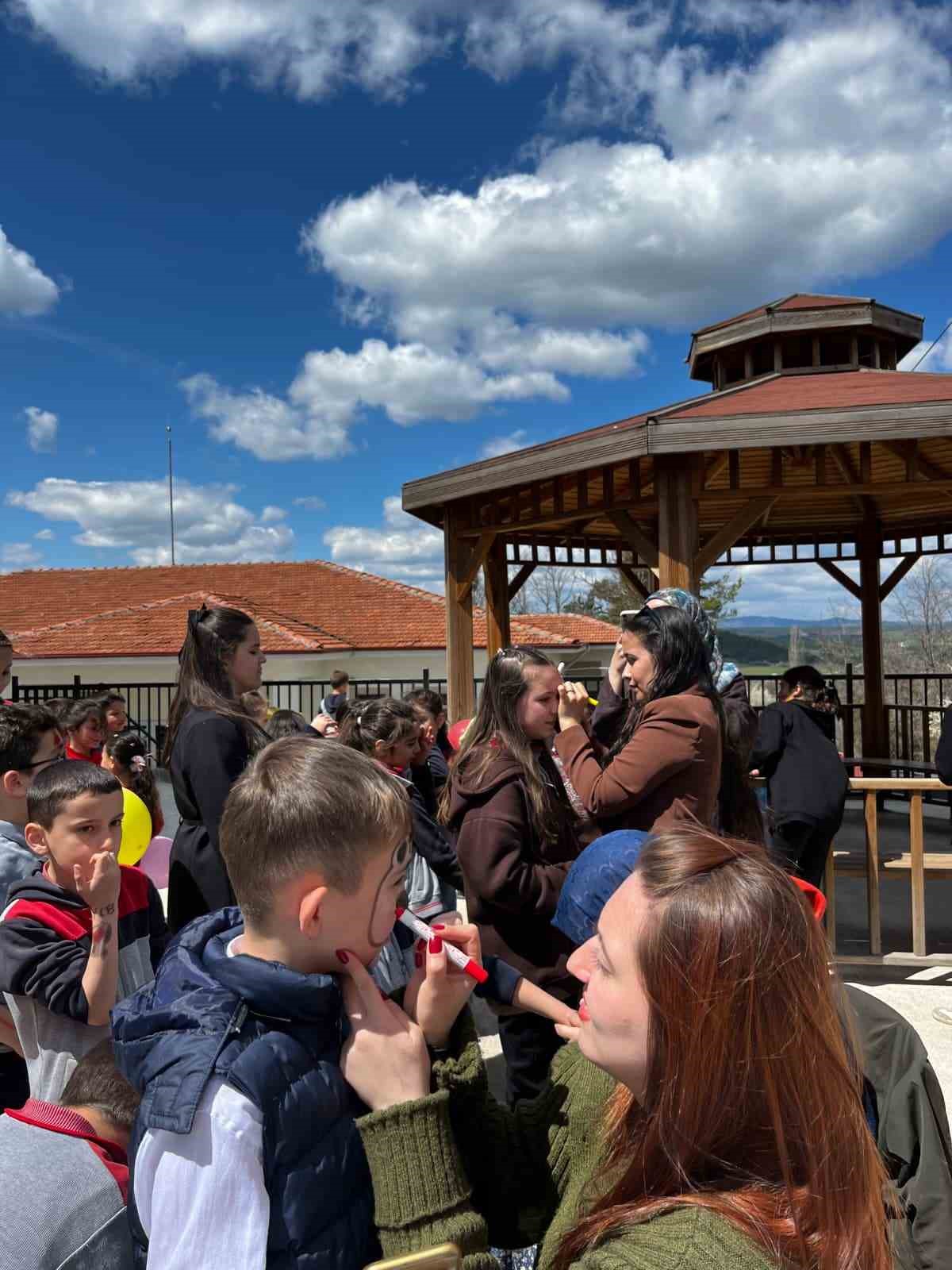 Mektuplarla öğrencilerin kariyer hayallerine ışık tutuldu
