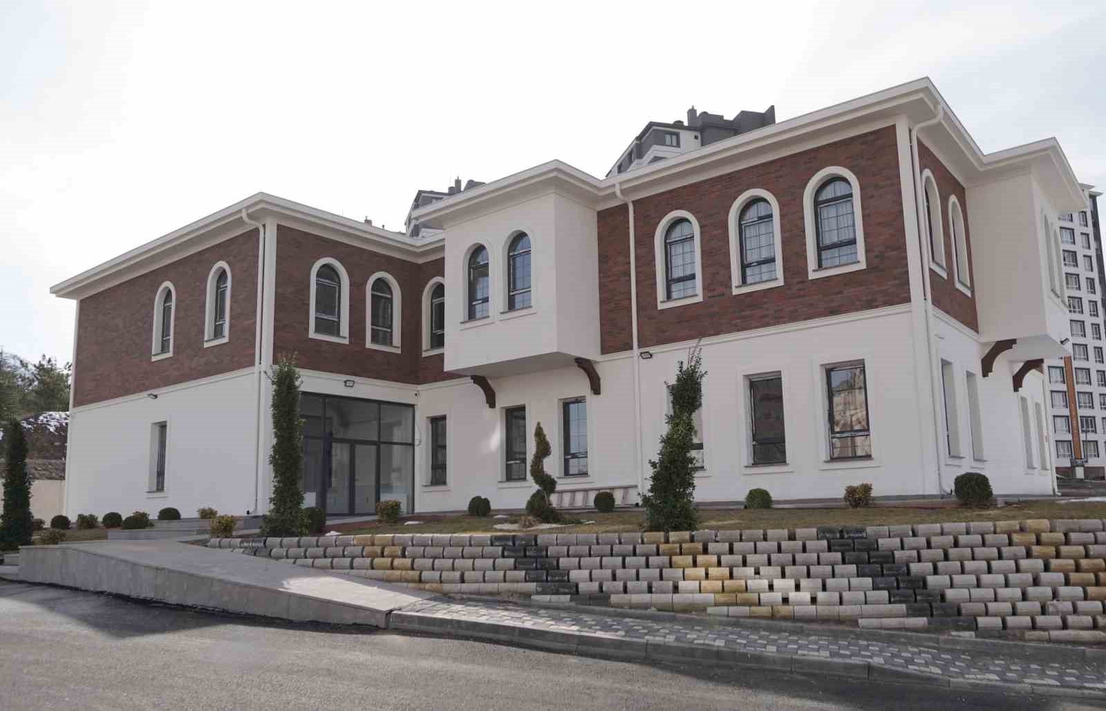 Melikgazi Belediyesi Fatma Haskahveci Sosyal Tesis ve Kur’an Kursu açılış için gün sayıyor
