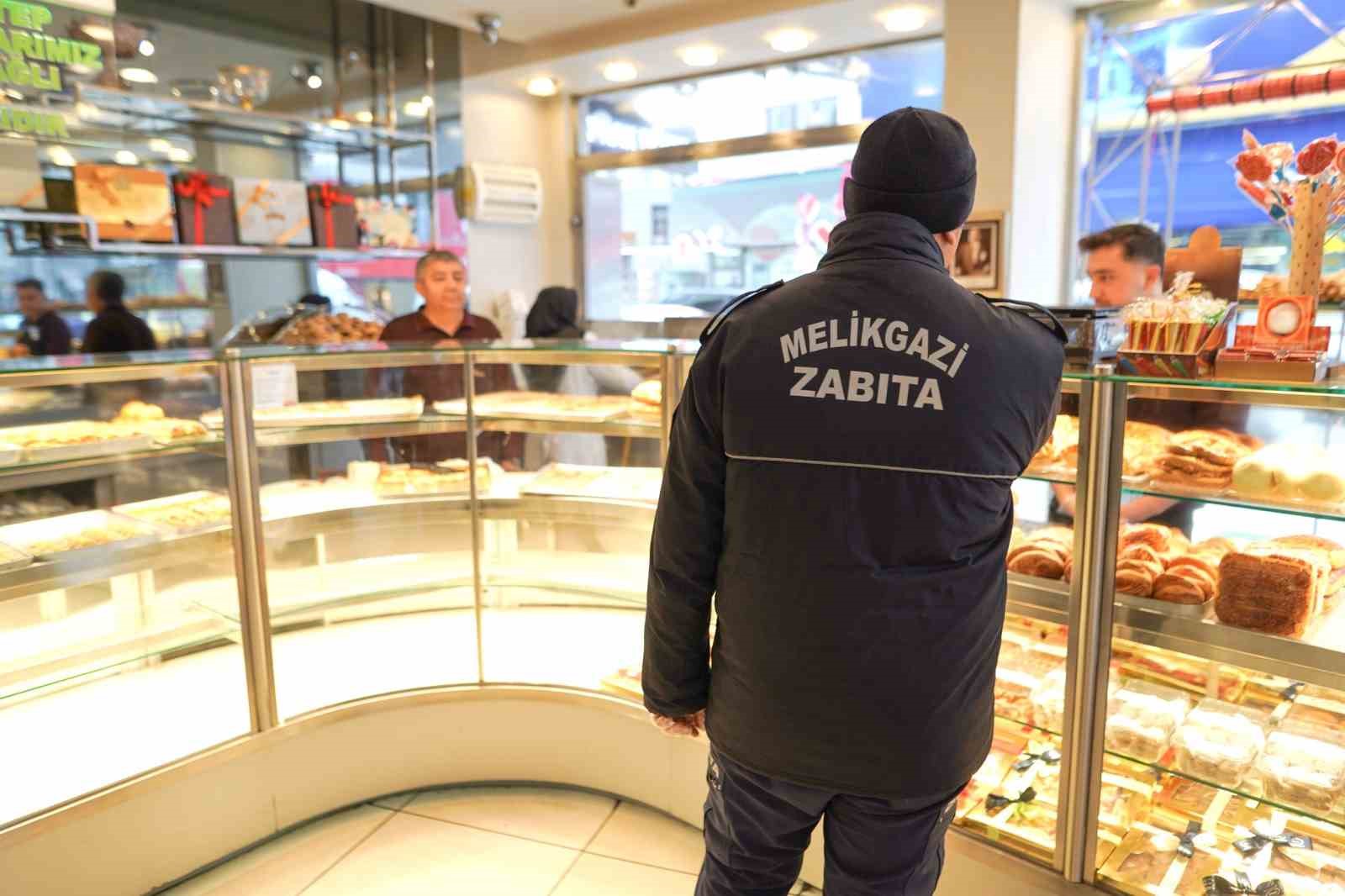 Melikgazi Zabıtası Ramazan ayı öncesi denetimlerini artırdı
