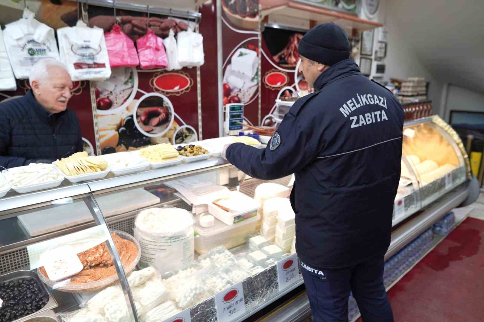 Melikgazi Zabıtası Ramazan ayı öncesi denetimlerini artırdı
