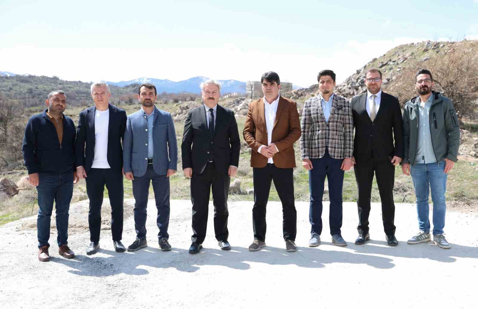 Melikgazi’nin ulaşımda yeni güzergahı için çalışmalar başladı
