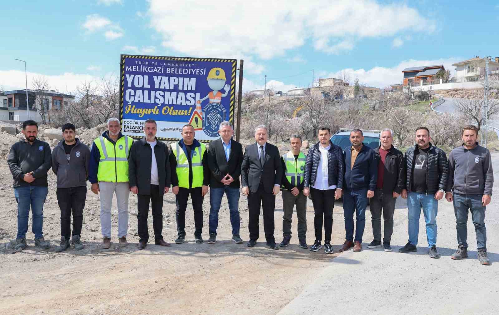 Melikgazi’nin ulaşımda yeni güzergahı için çalışmalar başladı
