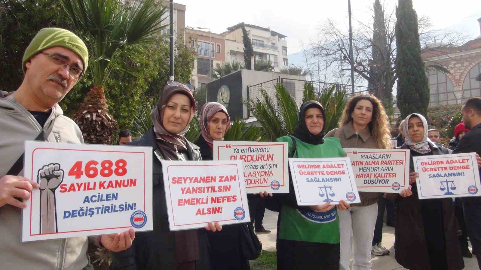 Memur-Sen’den ’Ücrette dengesizlik, gelirde adaletsizlik bitsin’ çağrısı
Memur-Sen’den ’Ücrette dengesizlik, gelirde adaletsizlik bitsin’ çağrısı