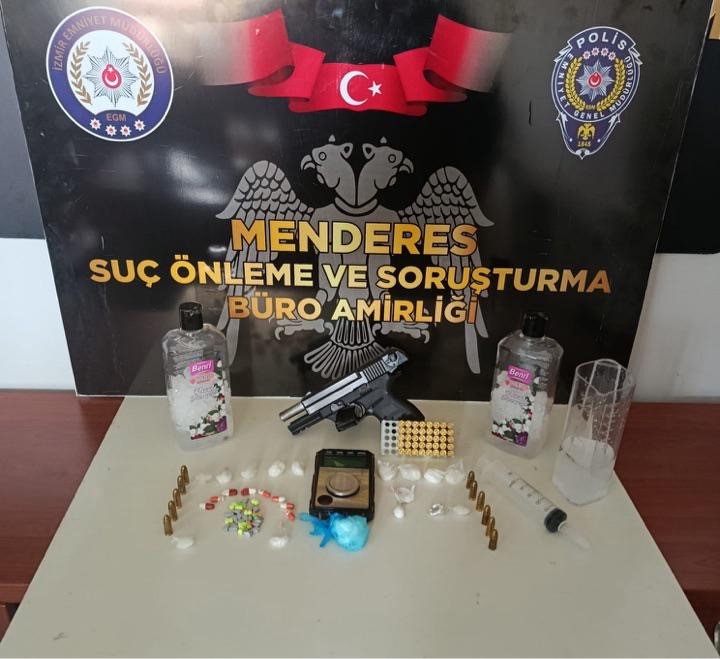 Menderes’te uyuşturucu operasyonu
