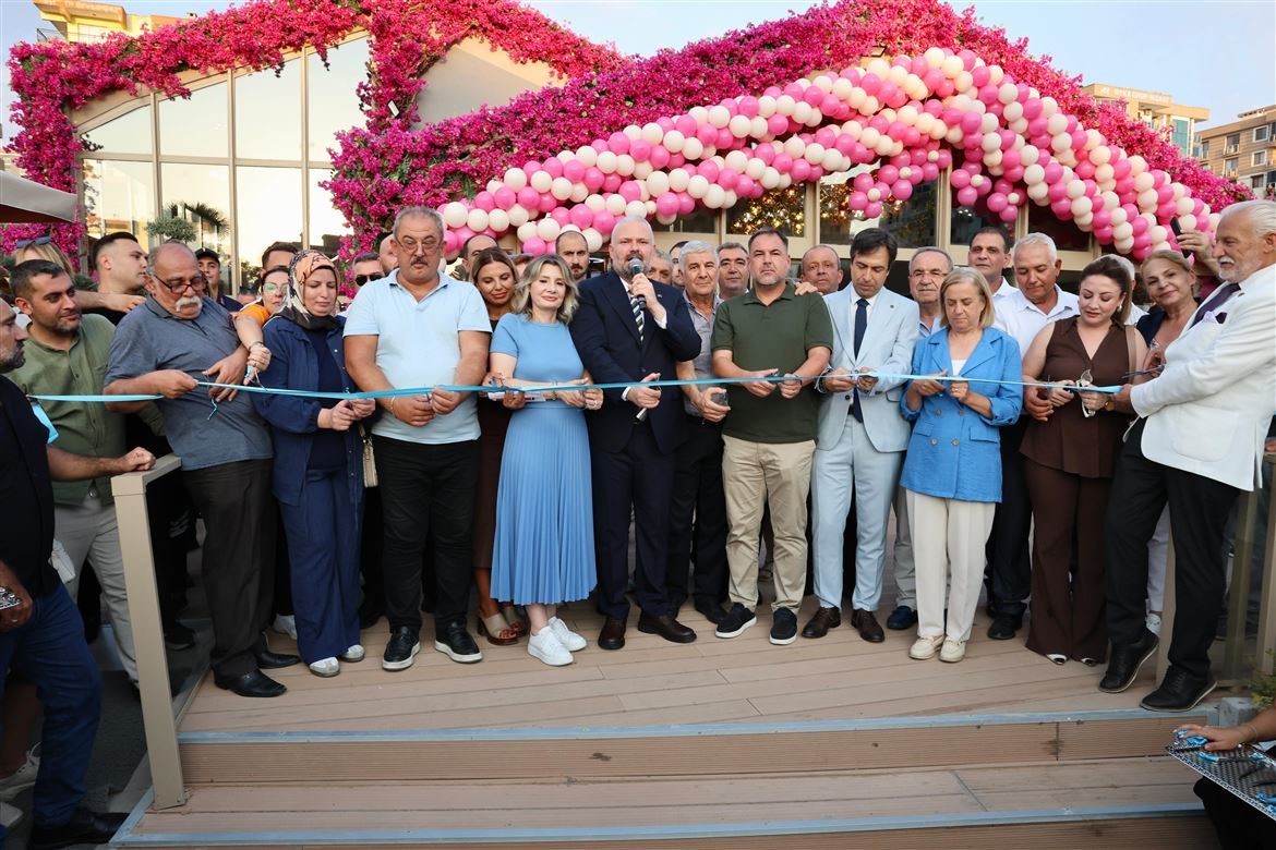 Menemen’de 9 ayda 9 tesis hizmete açıldı
