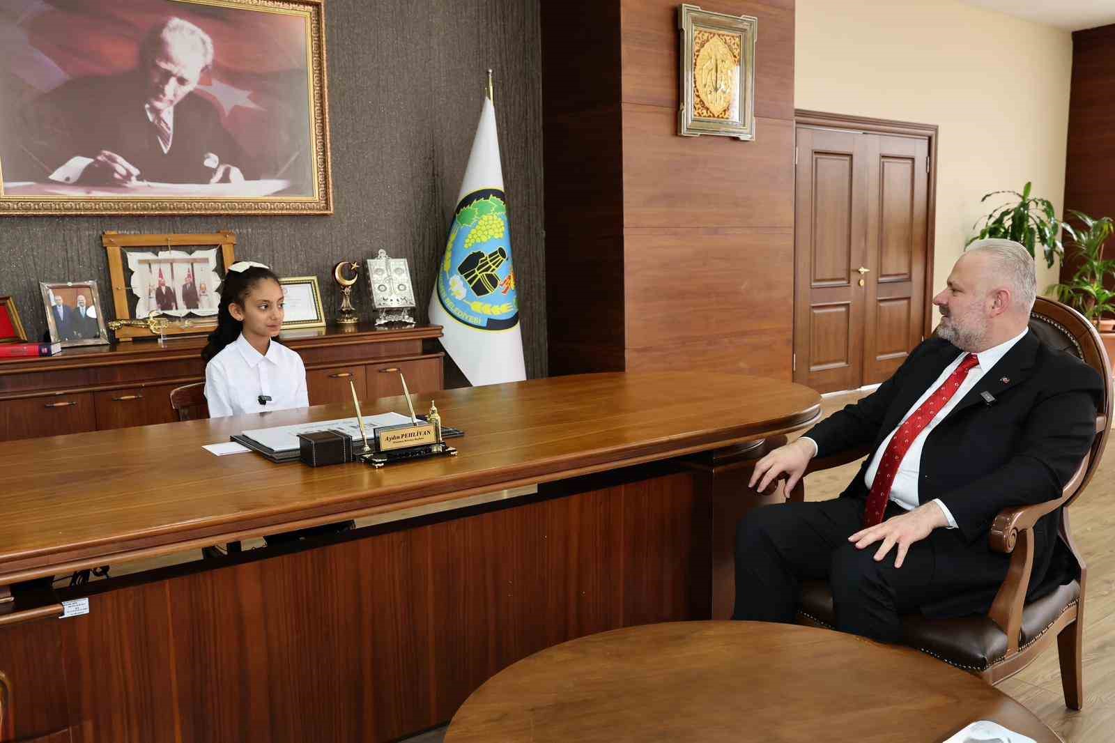 Menemen’de coşkulu kutlama
