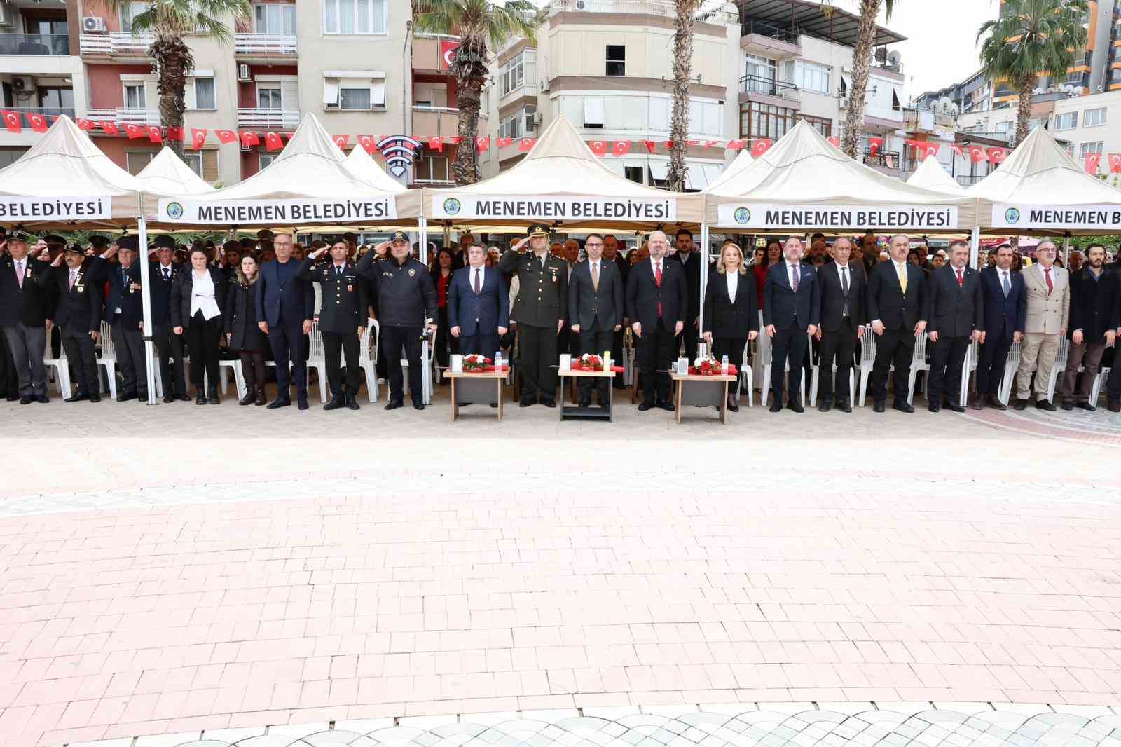 Menemen’de coşkulu kutlama
