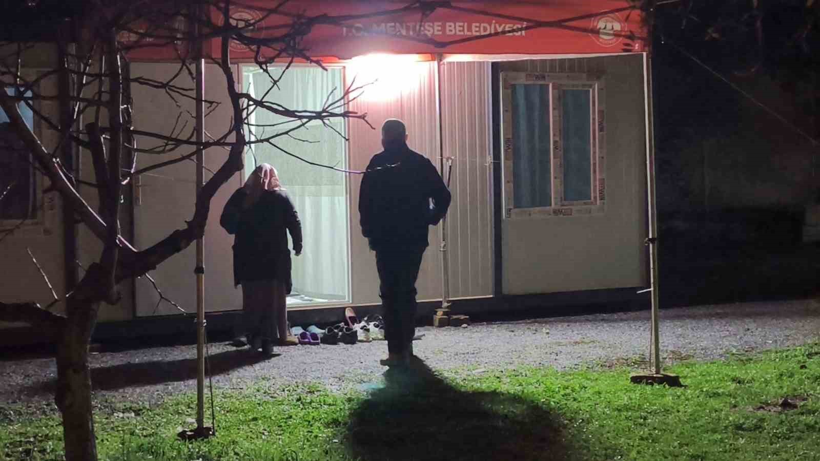 Menteşe 112 evler sakinlerinin cami hasreti
