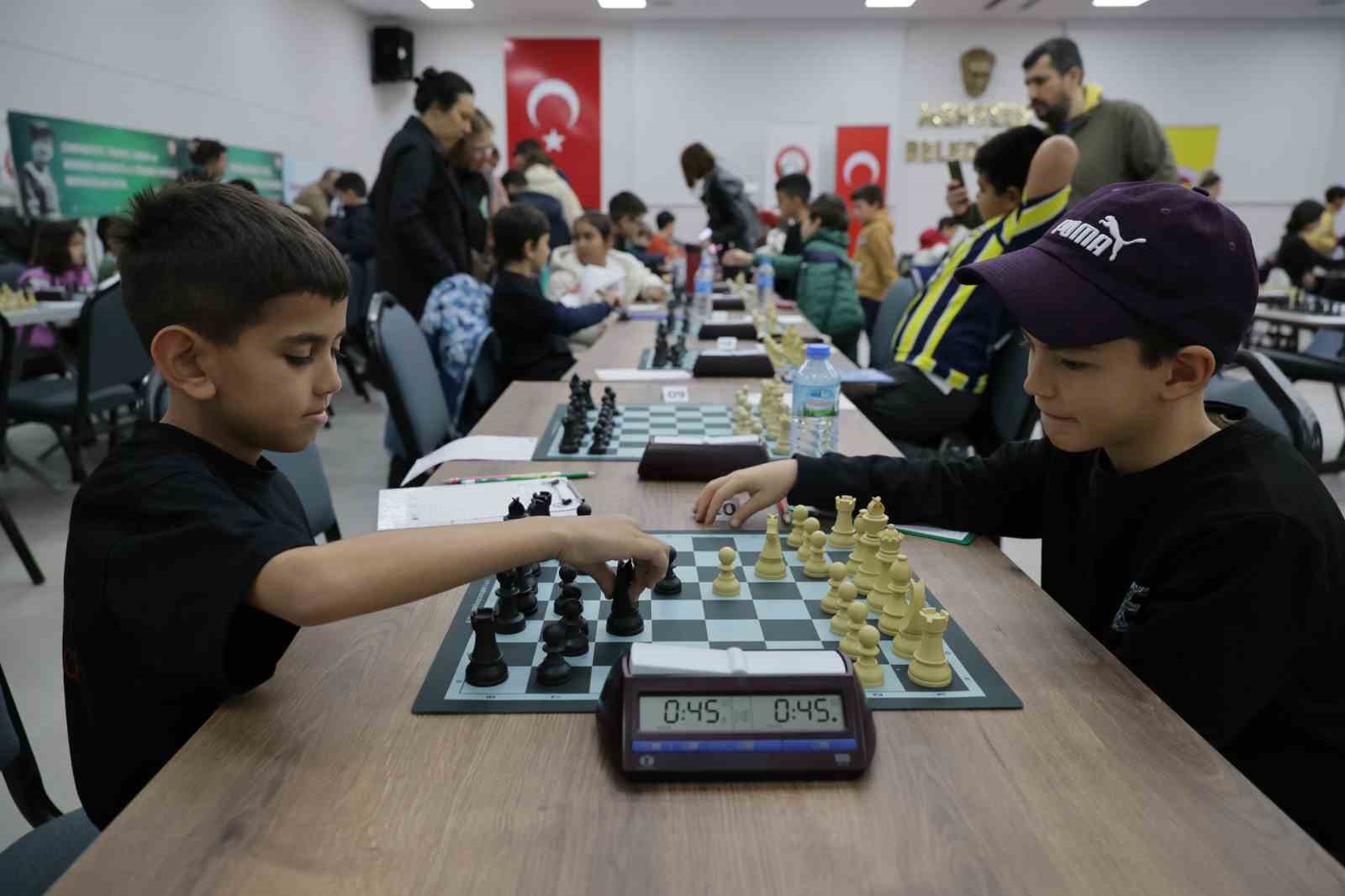Menteşe’de 23 Nisan satranç turnuvası ile kutlandı
