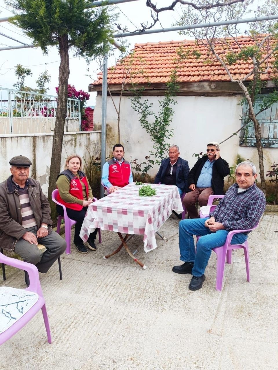 Menteşe’de çiftçiye uygulamalı eğitim
