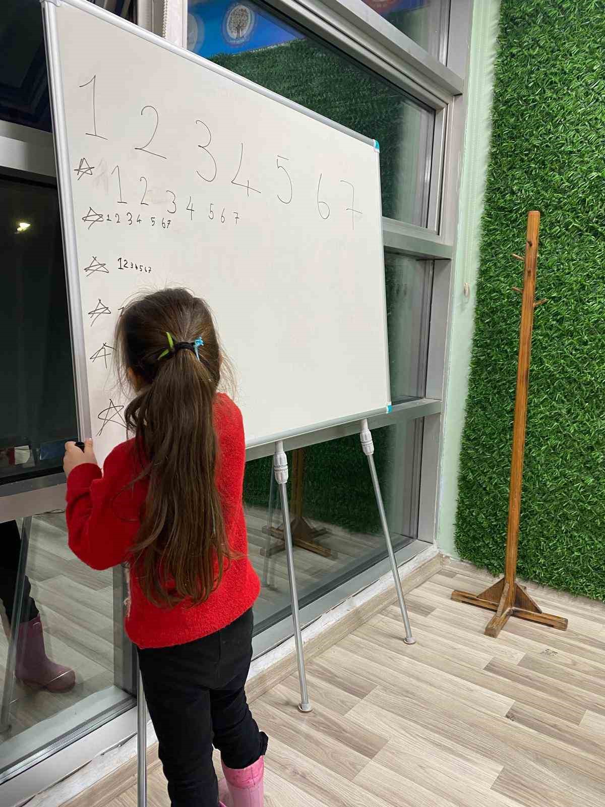 Menteşe’de çocuklar matematiği severek öğreniyor
