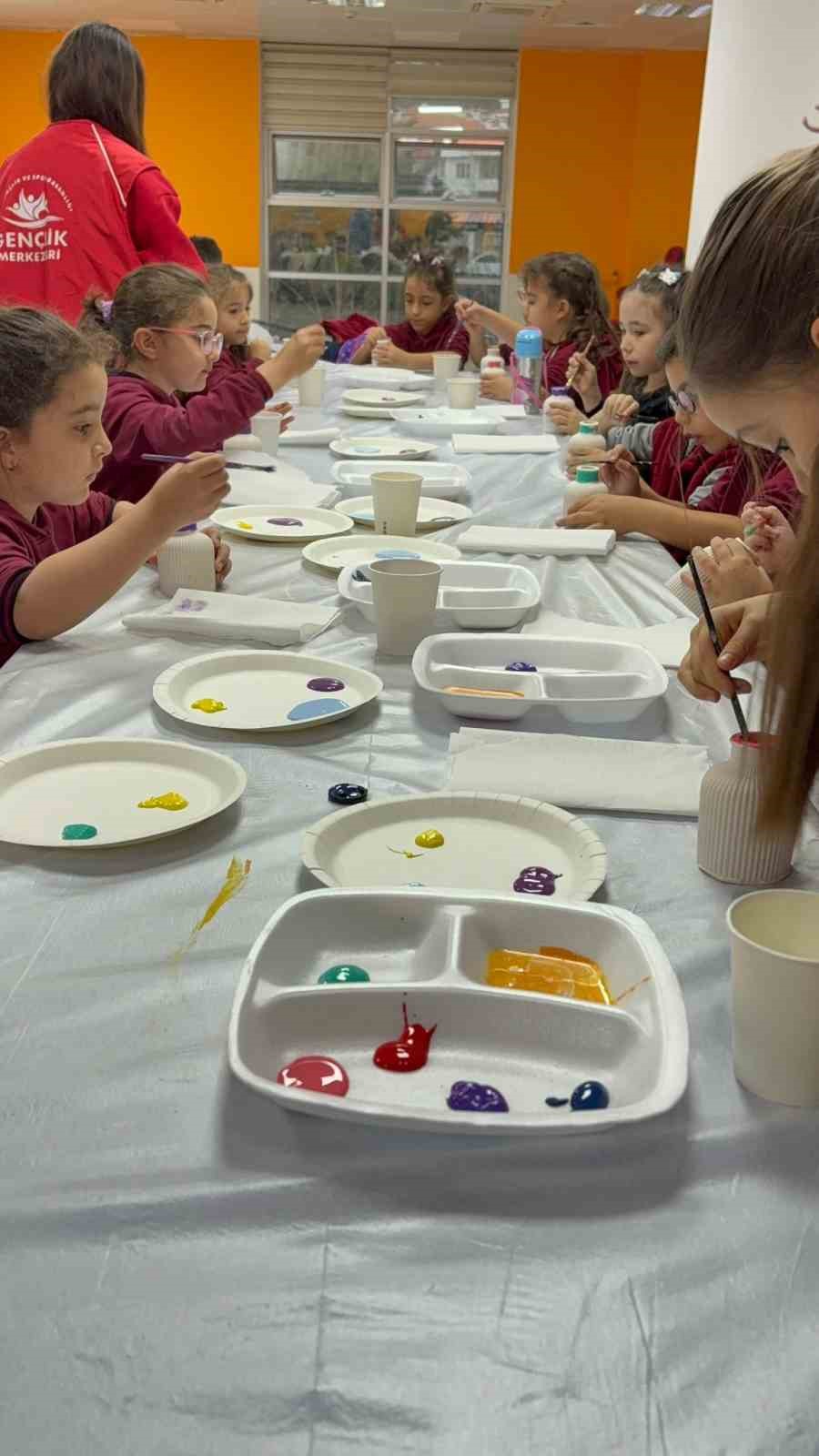 Menteşe’de eğitim ve sanat el ele
Menteşe’de eğitim ve sanat el ele