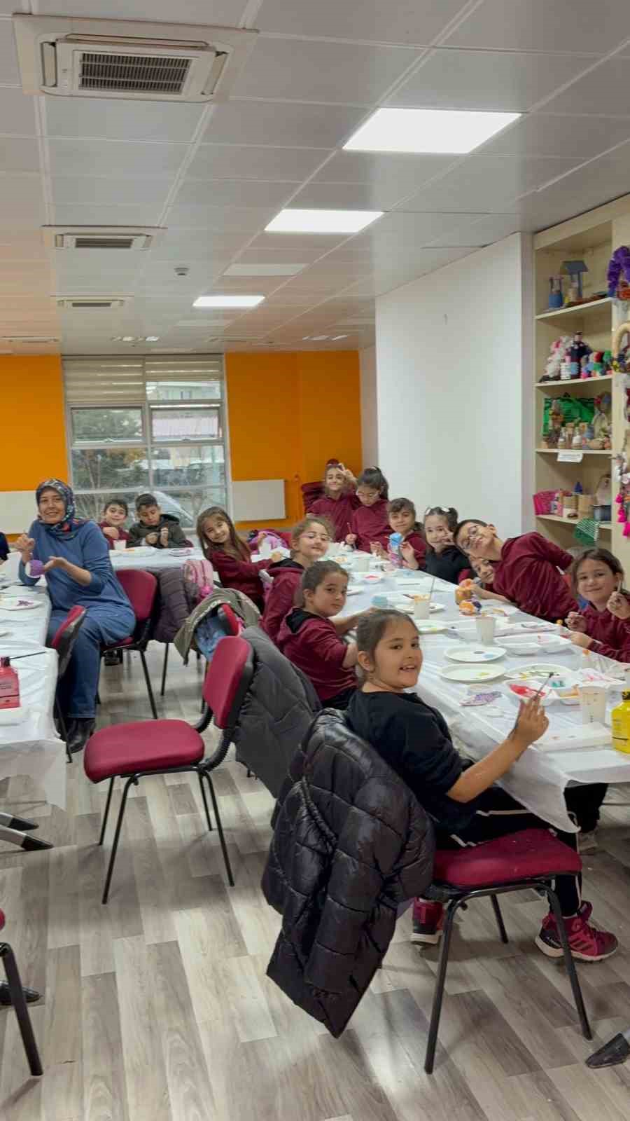 Menteşe’de eğitim ve sanat el ele
Menteşe’de eğitim ve sanat el ele