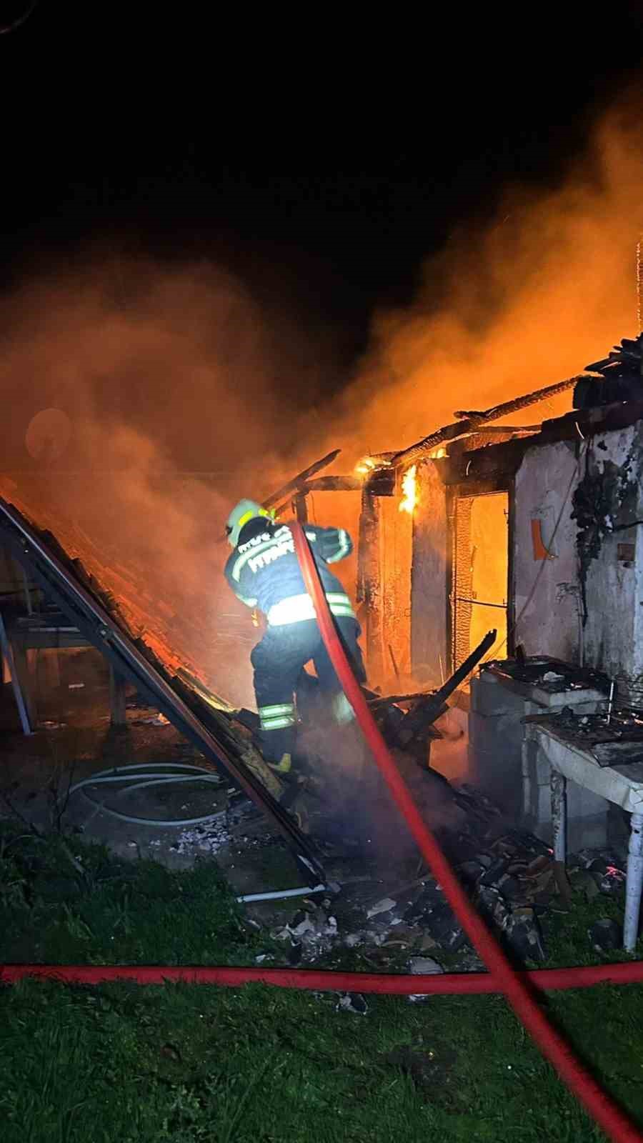 Menteşe’de ev yangını
