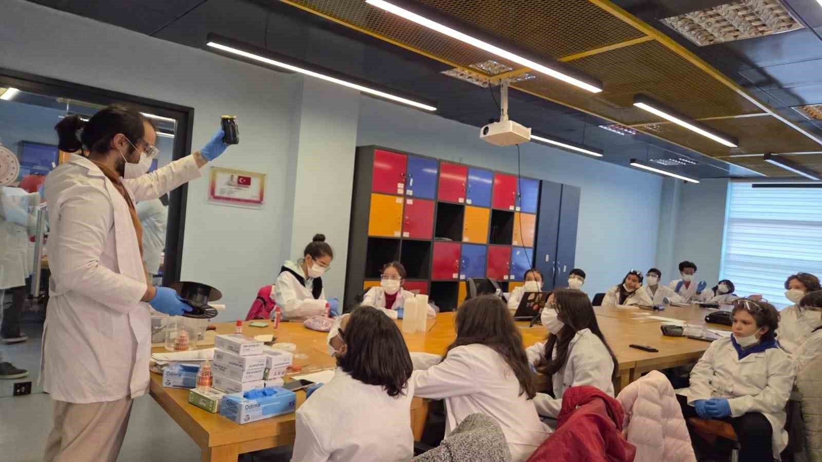 Menteşe’de geleceğin mühendisleri yetişiyor
