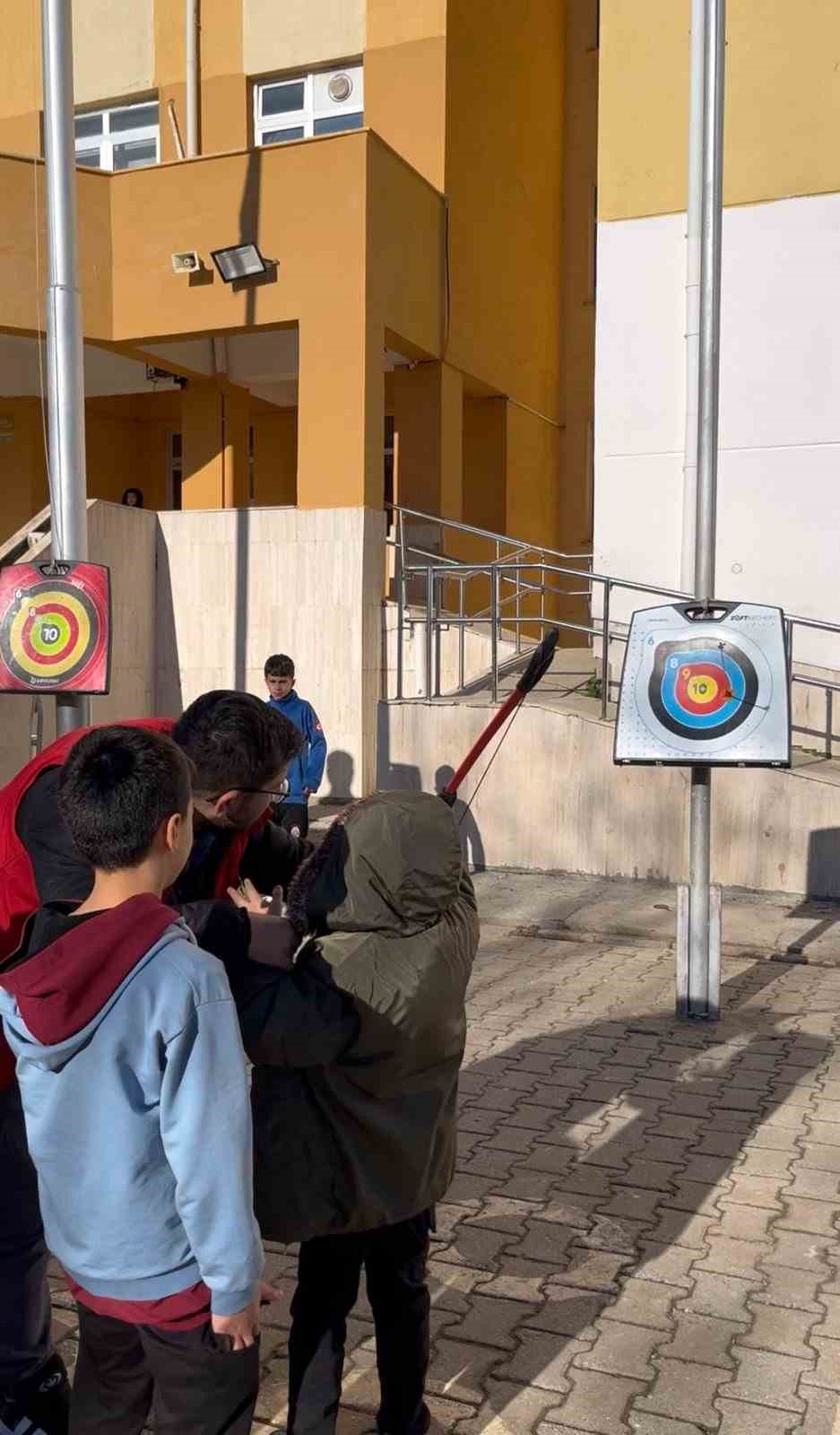 Menteşe’de karne öncesi şenlik
