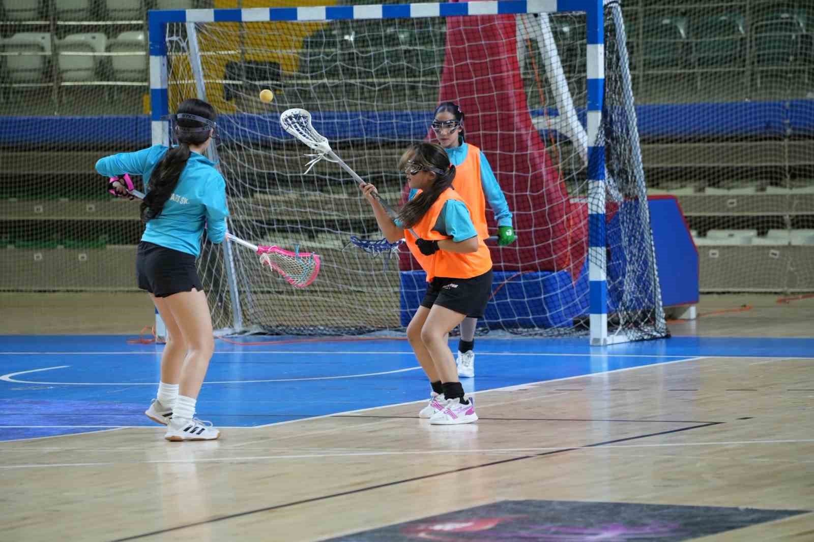 Menteşe’de Lakros rüzgarı
