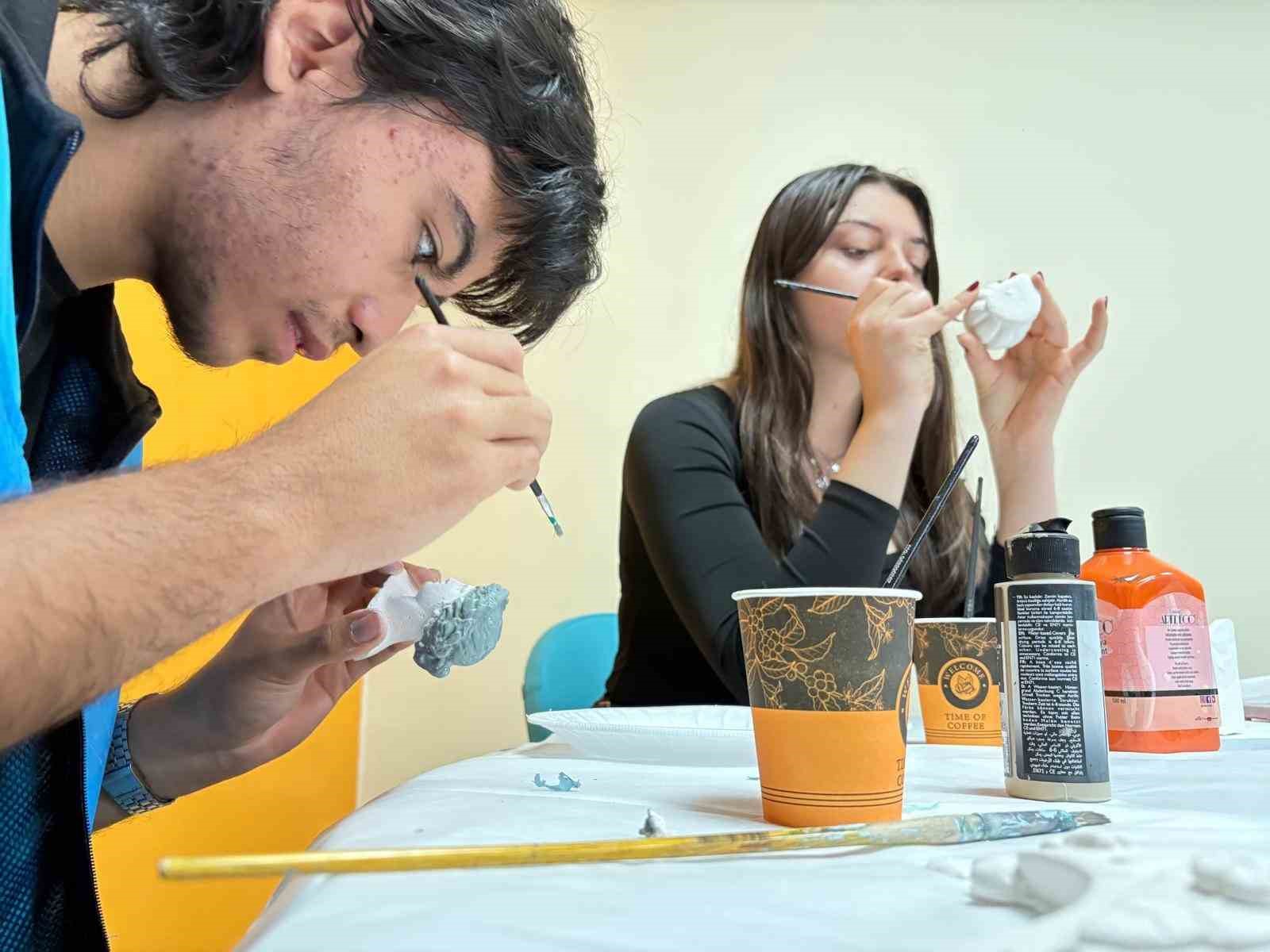 Menteşe’de sanat engel tanımadı
