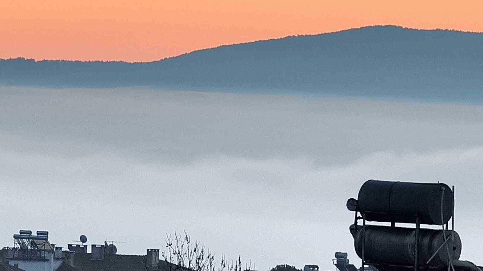 Menteşe’de sis denizi görsel şölen sundu
