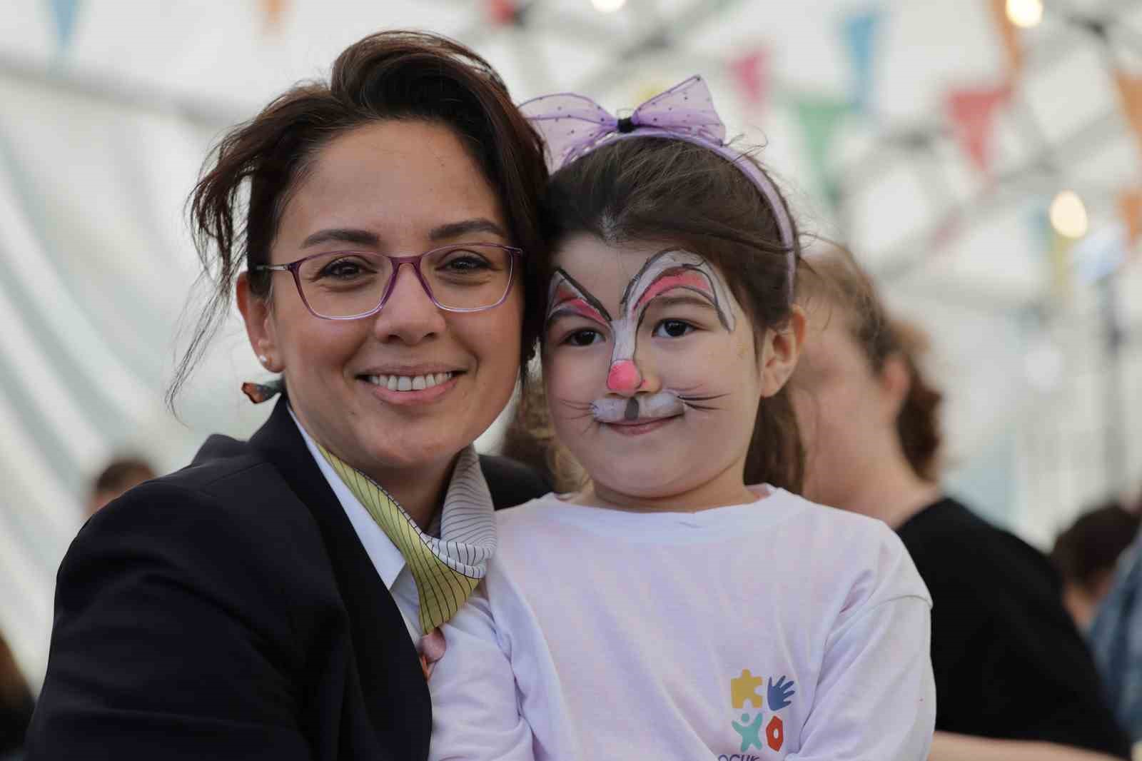 Menteşe’de uluslararası çocuk şenliği başladı
