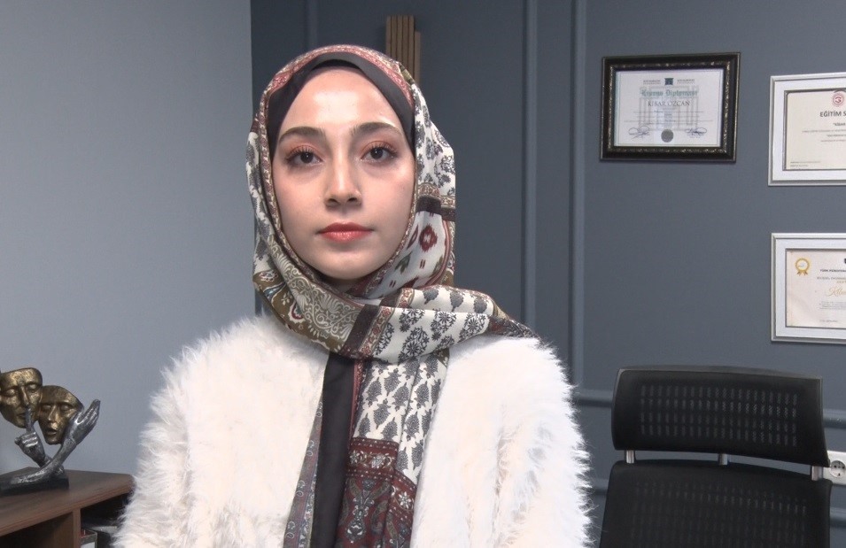 Merak edilen savaş görüntüleri çocukları olumsuz etkiliyor
Merak edilen savaş görüntüleri çocukları olumsuz etkiliyor