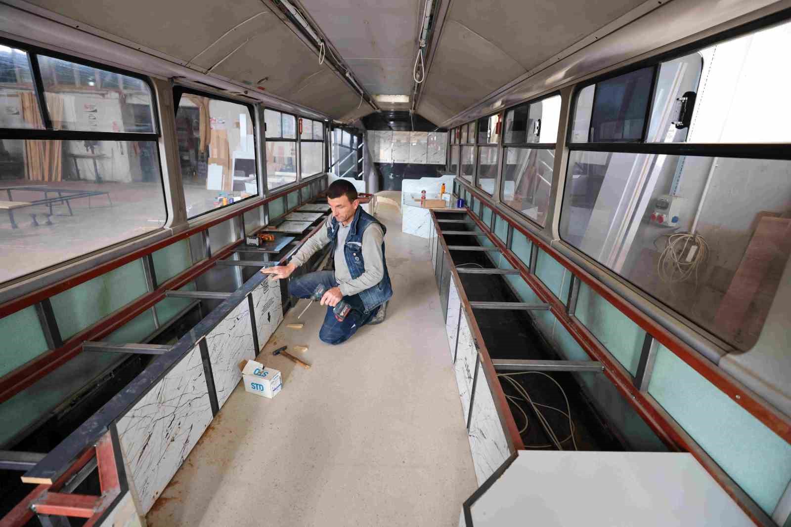 Meram’da taziye araçlarına iki yeni takviye
Meram’da taziye araçlarına iki yeni takviye