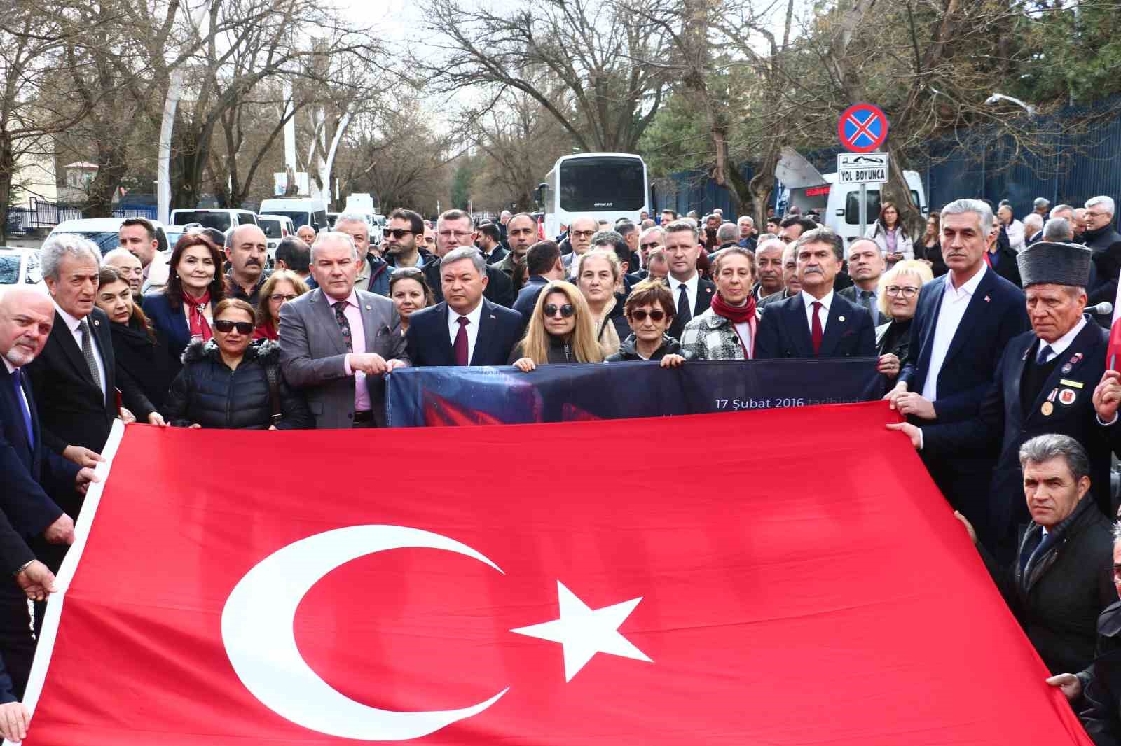 Merasim Sokak’ta terör saldırısında hayatını kaybedenler anıldı
