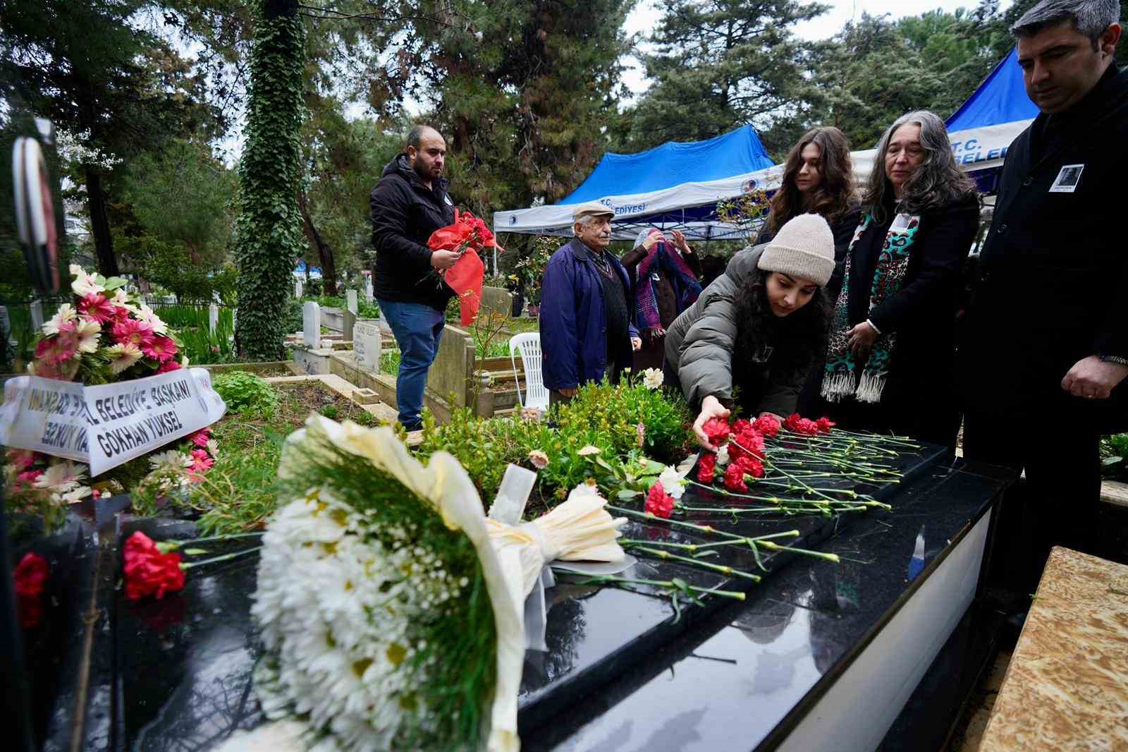Merhum Hüseyin Güler vefatının ikinci yılında Kartal’da mezarı başında anıldı
