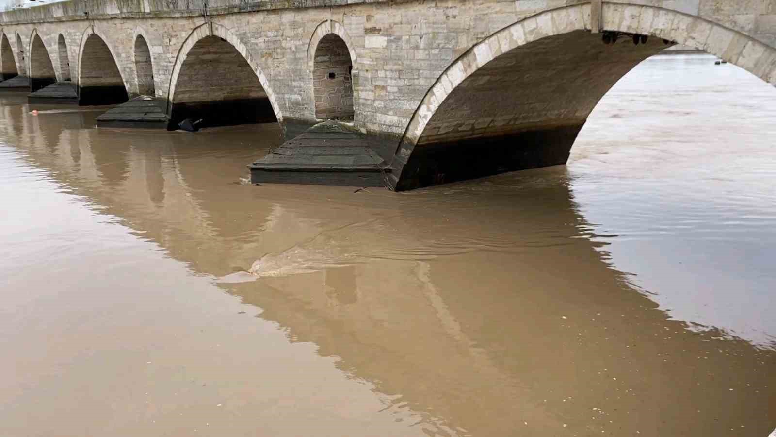 Meriç ve Tunca nehirlerinde su seviyesi yükseldi
