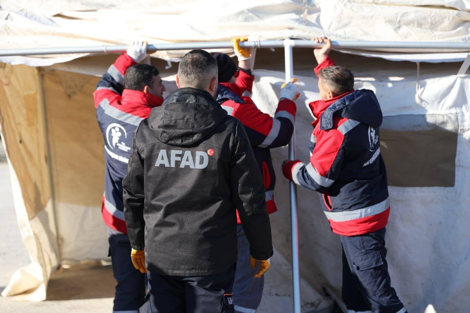 Merkezefendi Belediyesi personeline afet farkındalık ve çadır kurma eğitimi verildi
