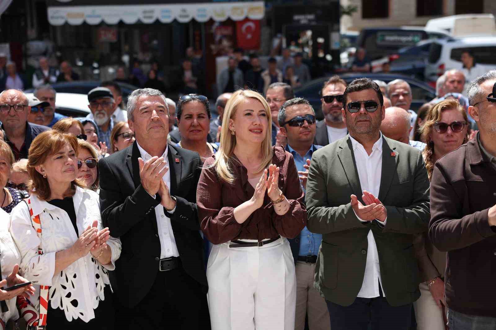 Merkezefendi Halk Market’in 3. şubesi hizmete açıldı
