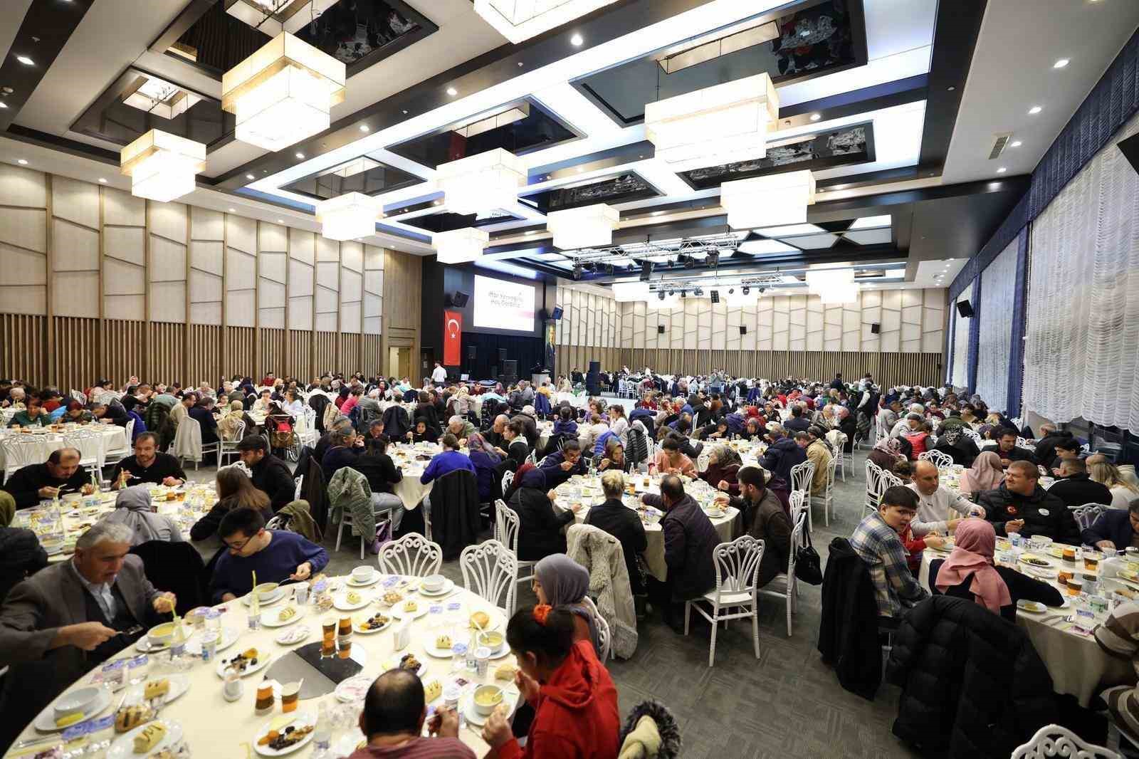 Merkezefendi’de Engelsiz Yaşam Akademisi aileleri iftarda buluştu
Merkezefendi’de Engelsiz Yaşam Akademisi aileleri iftarda buluştu