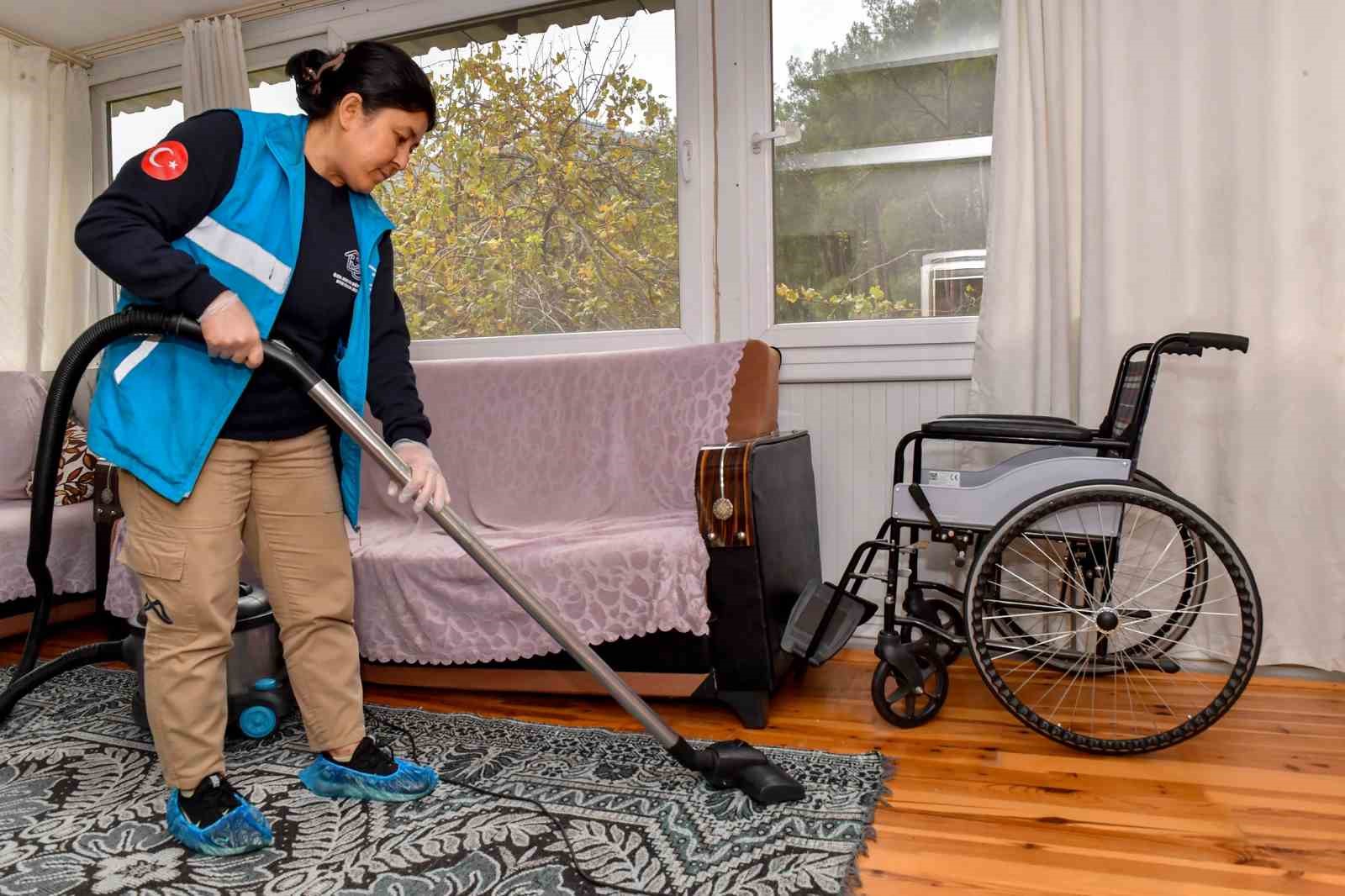 Mersin Büyükşehir Belediyesi 2025’te sağlık ve sosyal destekle her kesime ulaştı
