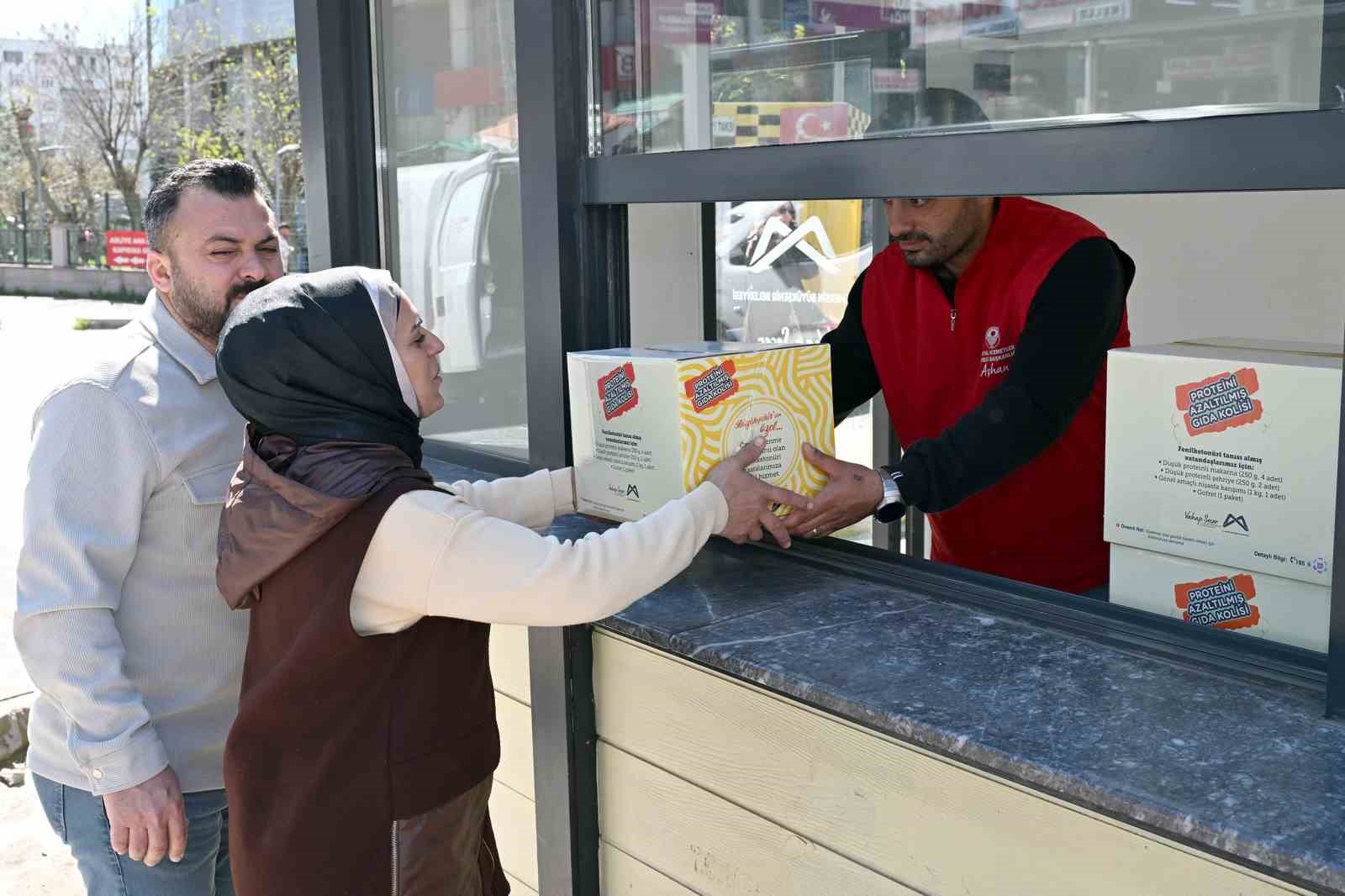 Mersin Büyükşehir Belediyesinden fenilketonüri hastalarına gıda desteği
Mersin Büyükşehir Belediyesinden fenilketonüri hastalarına gıda desteği
