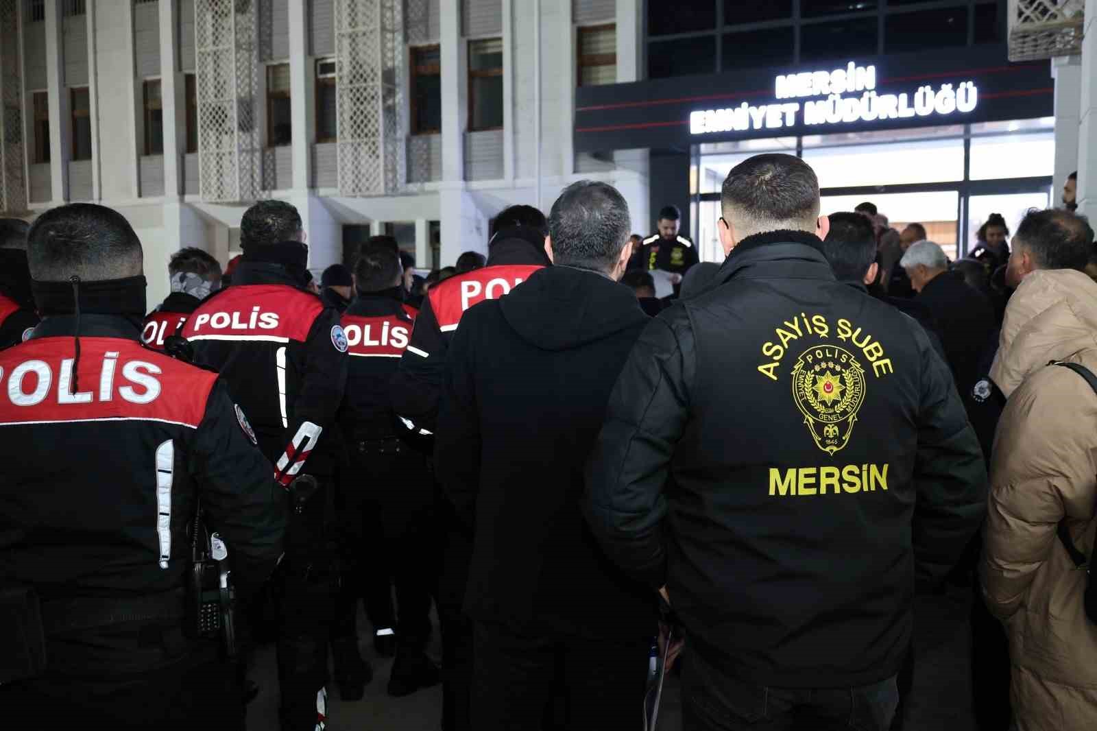 Mersin merkezli 9 ilde 450 milyonluk "sazan sarmalı" operasyonu: 28 gözaltı
