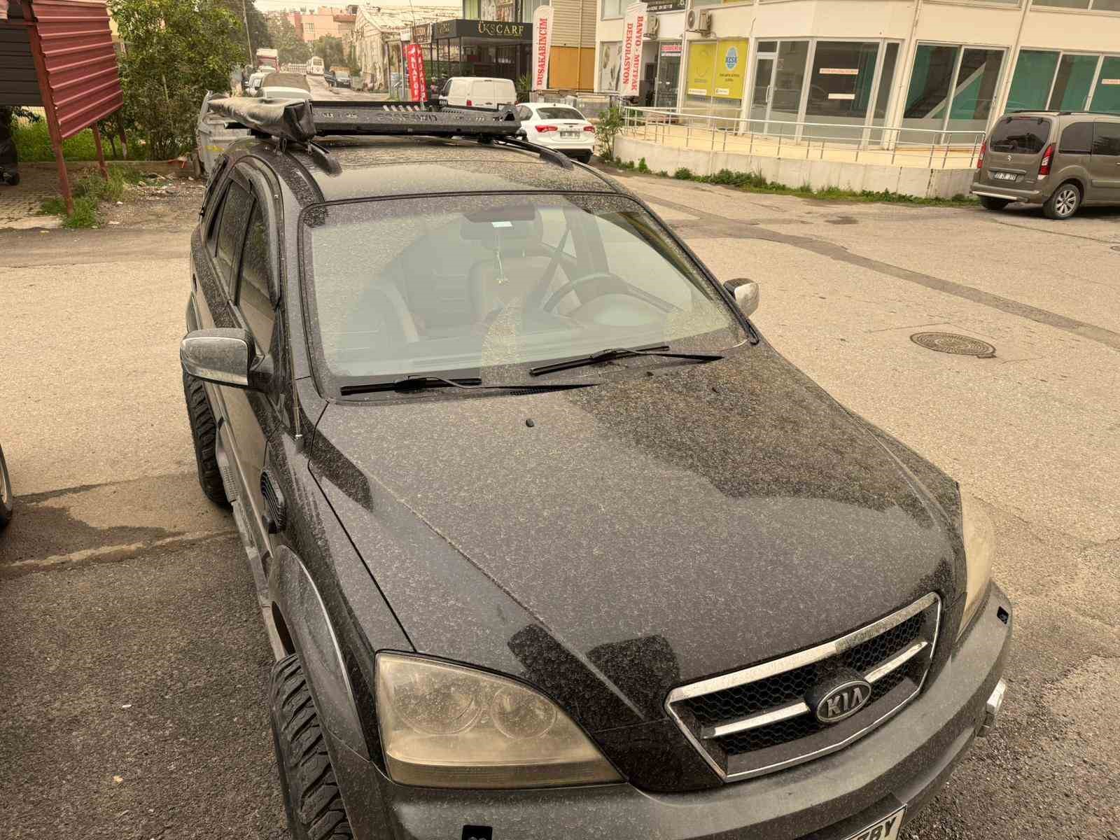 Mersin ve ilçelerinde toz taşınımı etkili oldu
