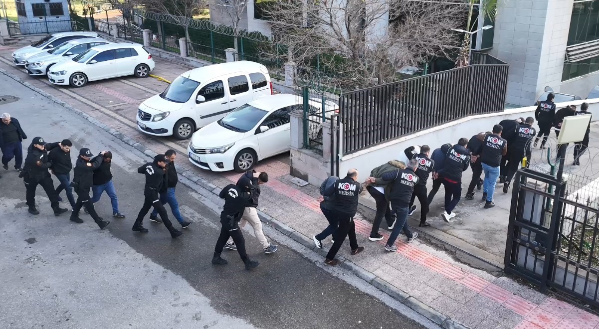 Mersin’de 10 milyarlık suç örgütü operasyonu: 17 tutuklama
