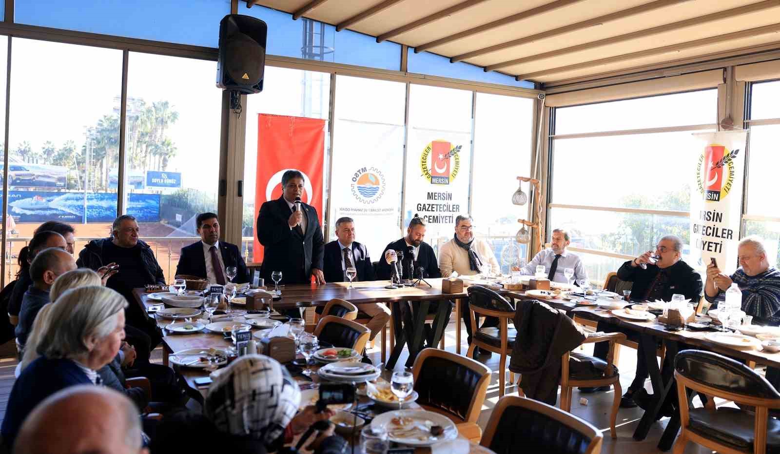 Mersin’de 10 Ocak Çalışan Gazeteciler Günü kutlandı
Mersin’de 10 Ocak Çalışan Gazeteciler Günü kutlandı