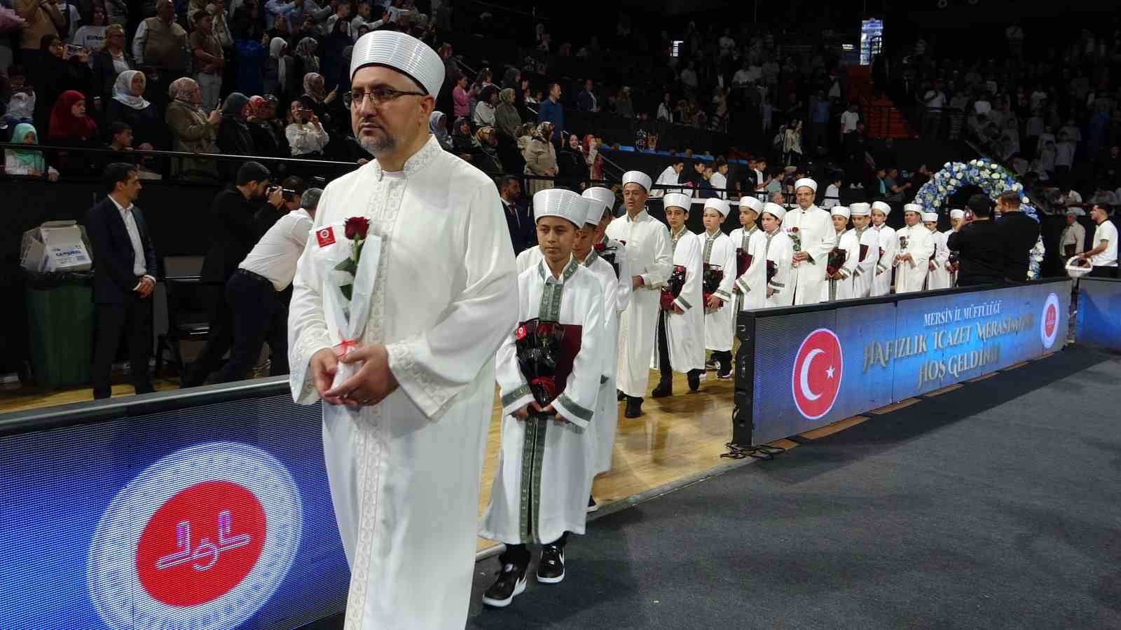 Mersin’de 260 öğrenci hafızlık icazeti aldı
