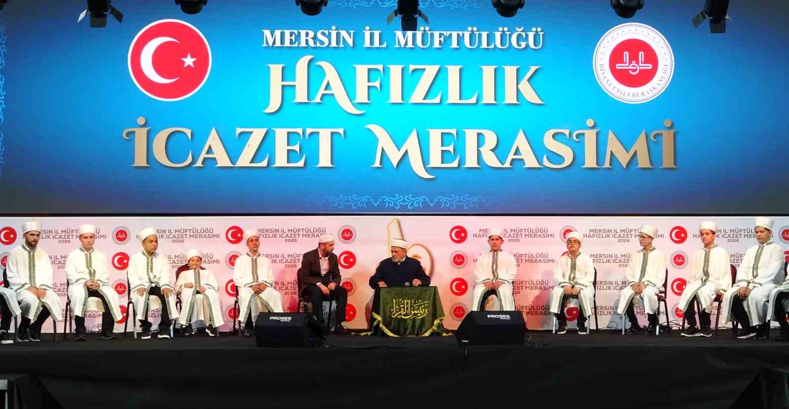 Mersin’de 260 öğrenci hafızlık icazeti aldı
